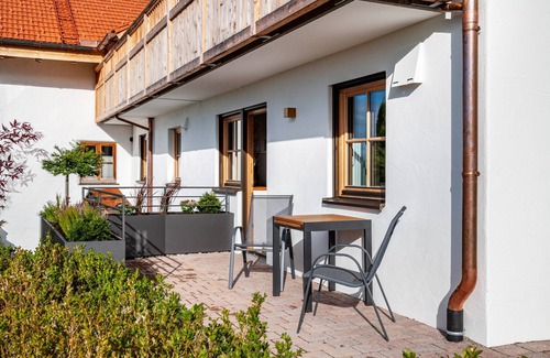 Dietmannsried Apartment | Apartment 'Sonnenblick' with Garden/Mountain View, Private Terrace and Shared Garden