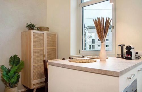 Bregenz Apartment | Apartment 'Sonnenblick Bregenz' with Mountain View and Wi-Fi