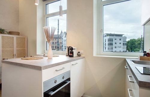 Bregenz Apartment | Apartment 'Sonnenblick Bregenz' with Mountain View and Wi-Fi