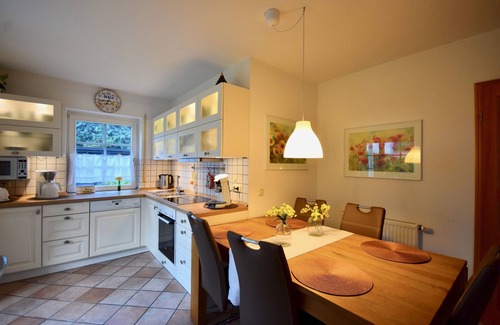 Zingst Apartment | Apartment Sonneneck, quiet location, terrace, priv. Parking lot, wifi, non-smoking