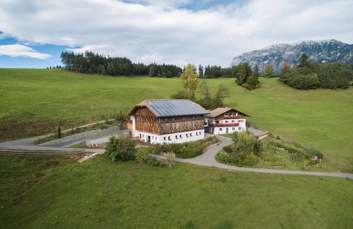 Fie allo Sciliar Apartment | Apartment 'Stampferhof Kathrein' with Mountain View, Shared Terrace and Wi-Fi