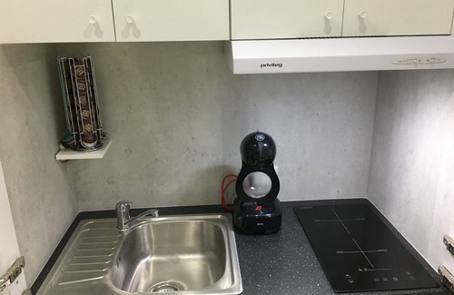Leverkusen Apartment | Apartment-Standard-Private Bathroom-Park view-Zimmer 201