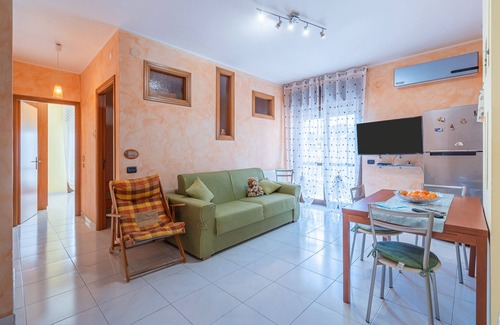 Palazzolo Acreide Historic Centre Apartment | Apartment 'Stefy House' with Balcony and Wi-Fi