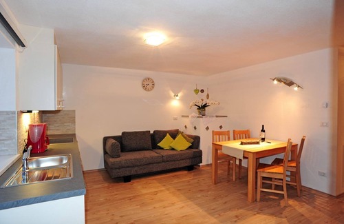 Valle Aurina Apartment | Apartment "Steinhaus L" with Mountain View, Shared Pool & Wi-Fi