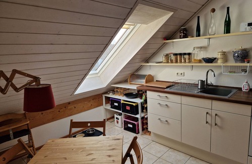 Raisting Apartment | Apartment 'Storchenblick' with Mountain View, Balcony and Wi-Fi