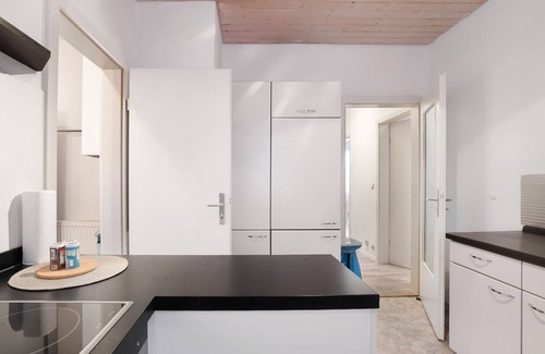 Goeppingen Apartment | Apartment 'Studio Suite 2' with Shared Garden and Wi-Fi