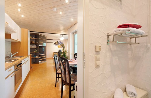Heroldstatt Apartment | Apartment 'Stumpp´s Appartement' with Private Terrace, Wi-Fi and Air Conditioning