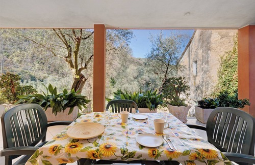 Stellanello Apartment | Apartment 'Succu La Taggiasca' with Mountain View & Terrace