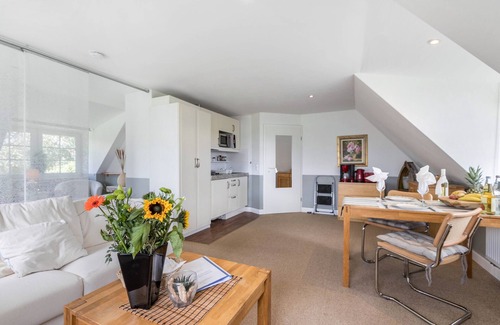 Pellworm Apartment | Apartment 'Südwest' with Shared Terrace, Private Garden and Wi-Fi