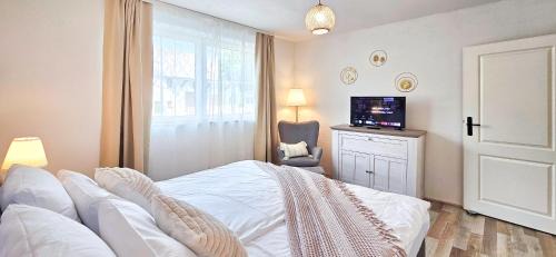 Griessen Apartment | Apartment Südwind - Beautiful premium apartment with 2 bedrooms near Rhine Falls & Zurich Airport in Klettgau