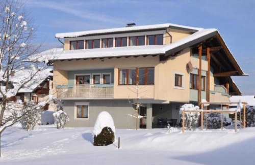 Faak am See House | Apartment Suite in Villa Karglhof incl 3 bedrooms, 2 bathrooms