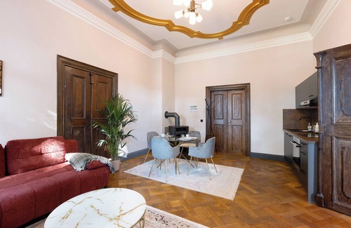Querfurt Apartment | Apartment 'Suite' with Shared Pool, Shared Terrace and Wi-Fi