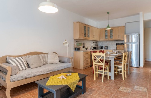 Tinos Villa | Apartment 'Sun Blooming' with Sea View, Wi-Fi and Air Conditioning