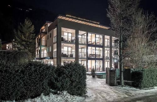 Sand in Taufers Apartment | Apartment 'Superior Xl- 2 Left' with Mountain View, Shared Pool and Wi-Fi