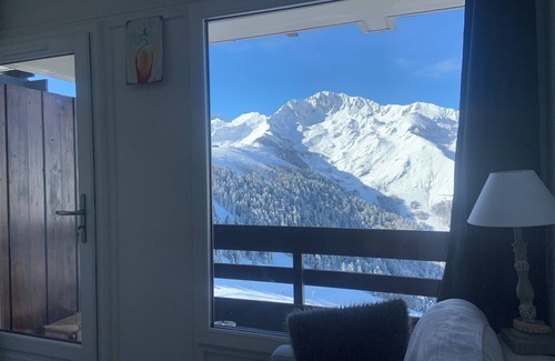 Saint-Aventin Apartment | Apartment Superbagneres Breathtaking view from the foot of the slopes or from the start of a hike.