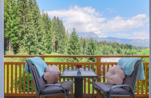 Oberndorf bei Kitzbuhel Apartment | Apartment Superior im Gartenhotel Rosenhof bei Kitzbühel