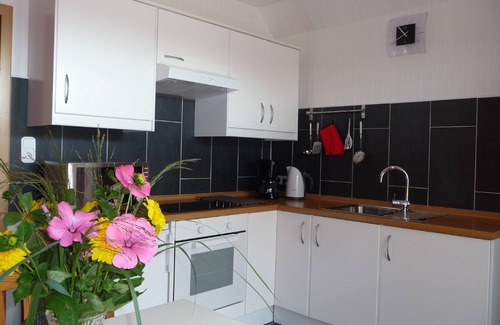Rorichum Apartment | Apartment 'Swaalvkenüst' with Balcony and Wi-Fi