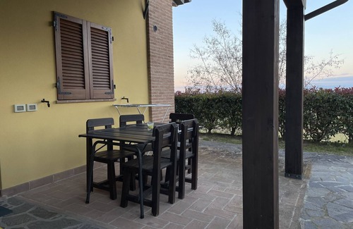 Paciano Apartment | Apartment Swimming Pool and Lake's View