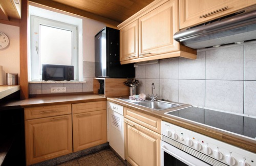 Tinnum Apartment | Apartment 'Sylt 3 Westerland' with Shared Garden and Wi-Fi