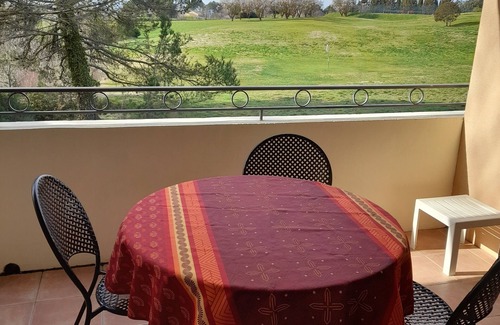 Saumane-de-Vaucluse Apartment | Apartment tourist residence Golf de Saumane