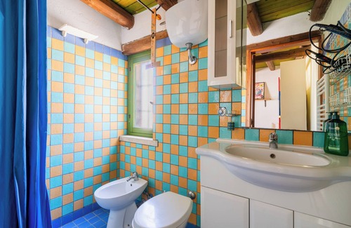 Montesano Salentino Apartment | Apartment 'Tramonto D'Arte' with Private Terrace, Wi-Fi and Air Conditioning