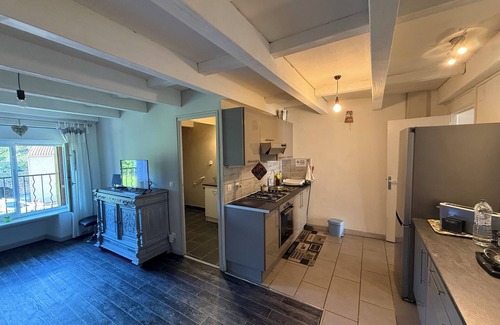 Camplong House | Apartment T2 Calme Lac, hiking, spa, rehabilitation.