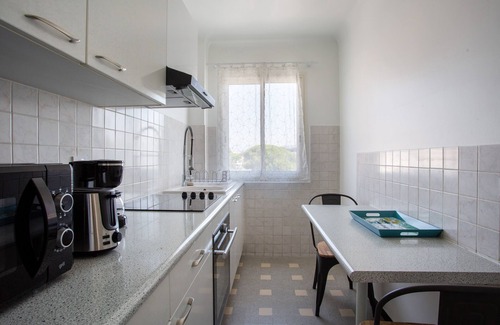 Saint-Laurent-du-Var Apartment | Apartment T2 air-conditioned sea view