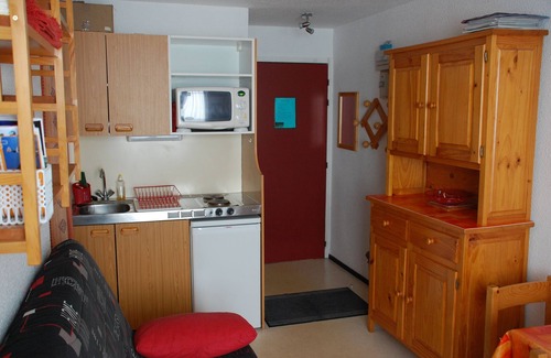 Eclose-Est Apartment | Apartment T2 RDC - 25M2 4 people - Val d'Huez - Car park -