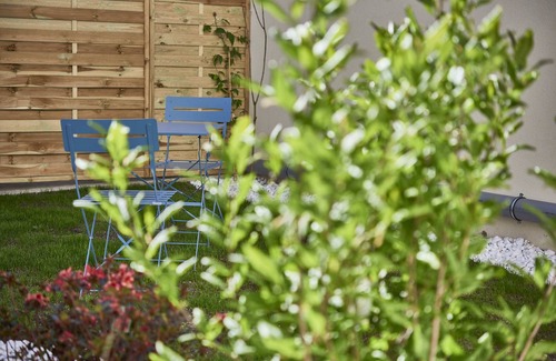 Le Pin Apartment | APARTMENT T2 Rdc in peace, 1 to 4 beds, direct access A4/A104