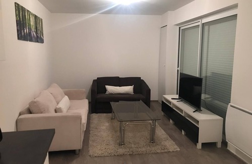 Annemasse Apartment | Apartment 'T2' with Wi-Fi