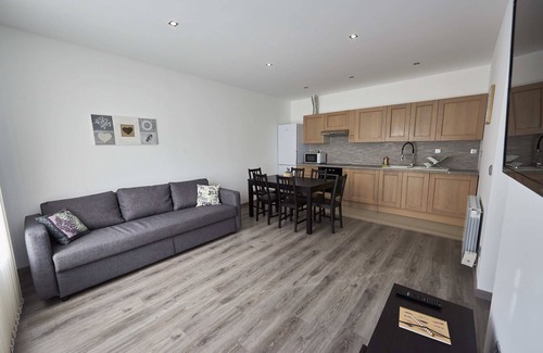 Le Pin Apartment | Apartment T3 DRC in Peace 1 TO 6 SLEEPING