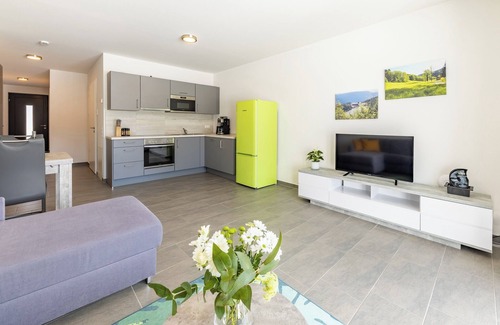 Titisee-Neustadt Apartment | Apartment T6 40 sqm, studio with balcony, max. 2 persons