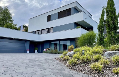 Engen Apartment | Apartment Tanja, modern, large terrace, garage, quiet, central location