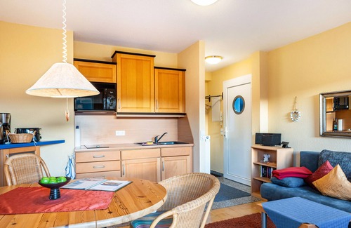 Oberhof Apartment | Apartment 'Tannenblick 1-2' with Mountain View, Balcony and Wi-Fi