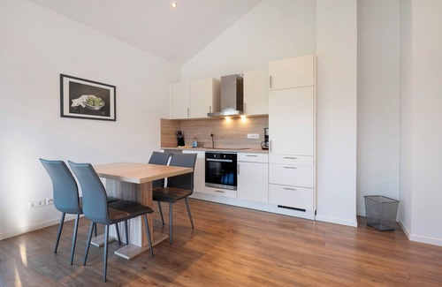 Hatten Apartment | Apartment 'Tannengrün' with Shared Terrace, Shared Garden and Wi-Fi