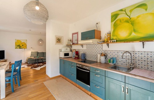 Ostin Apartment | Apartment "Tegernseele" with Mountain View, Private Terrace & Wi-Fi