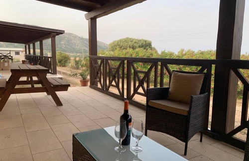 Galtelli House | APARTMENT TERRACE SEA VIEW, TRILO, A/C AREA OROSEI