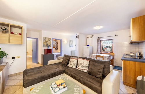 Tesero Apartment | Apartment 'Tesero Margherita' with Mountain View, Shared Garden and Wi-Fi