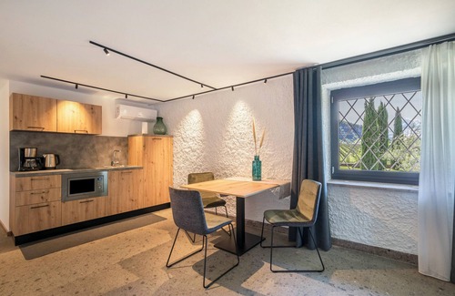 Terlano Apartment | Apartment 'Thanhammer Nova Domus' with Mountain View, Pool and Air Conditioning