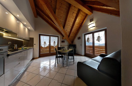 Molveno Apartment | Apartment "the smile" and The Joys with fantastic terrace overlooking the lake *