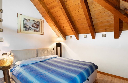 Pontegrande Apartment | Apartment 'Titti' with Mountain View, Private Garden and Balcony