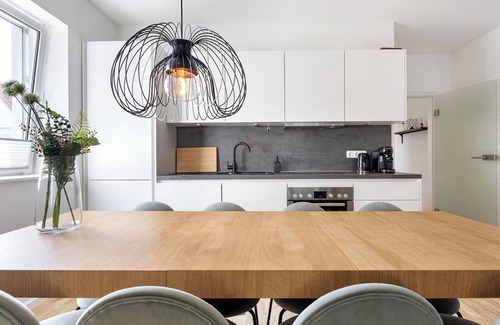 Holtensen Apartment | Apartment 'Top 4 Zimmerwohnung In Göttingen' with Shared Terrace, Balcony and Wi-Fi