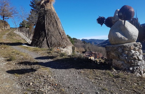 Vilallonga de Ter Apartment | Apartment Torrent de la Barruda - Vilallonga de Ter - Pyrenees