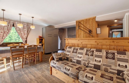Cogne Apartment | Apartment 'Torre St Orso 4061 - Maison Gerard' with Mountain View, Shared Garden and Wi-Fi