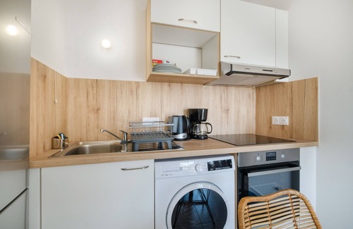 Saint-Roch Apartment | Apartment 'Tout Confort' with Balcony and Wi-Fi