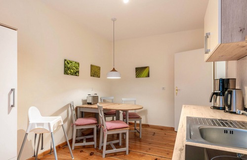 Templin Apartment | Apartment 'Traumhafte Fewo Im Herzen Templins' with Shared Terrace, Shared Garden and Wi-Fi