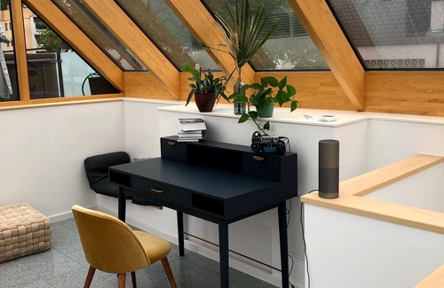 Schwabach Apartment | Apartment 'Traumhaftes Loft Wintergarten' with Shared Terrace, Wi-Fi and Air Conditioning