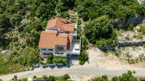 Cove Tri Zala (Zrnovo) Apartment | Apartment Tri Zala 4432b