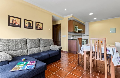 Riberas Apartment | Apartment 'Trichorio' with Mountain View and Private Garden