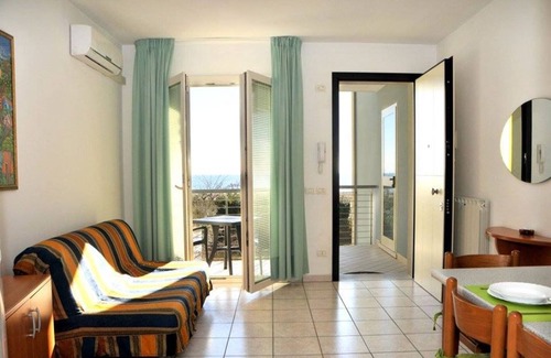 Old Town Apartment | Apartment 'Trilocale 5 Isola Di Pasqua Caorle' with Private Terrace, Wi-Fi and Air Conditioning